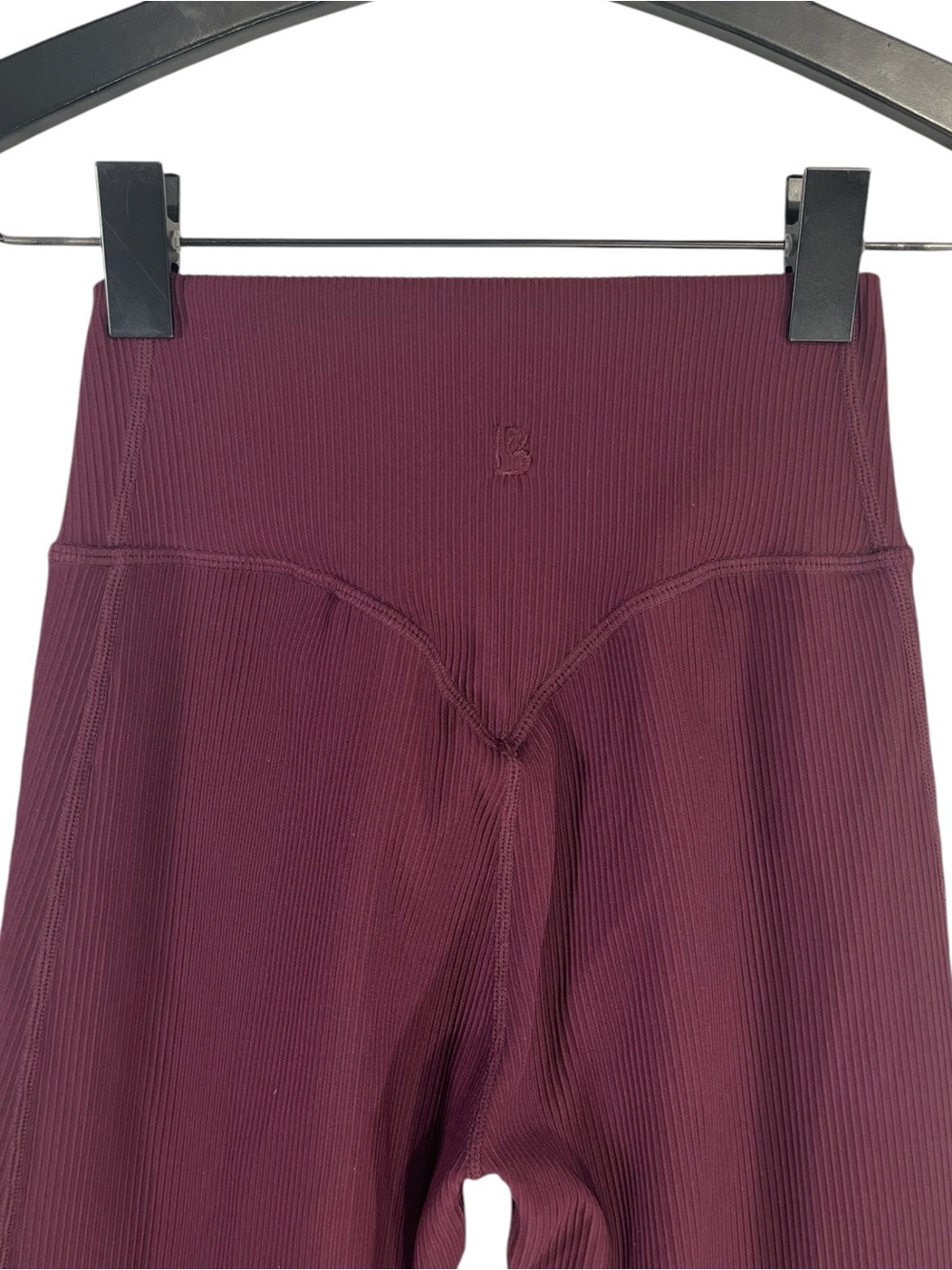 BuffBunny Collection Cross Waist Ribbed 7/8 Legging size Medium in Burgundy - Picture 5 of 6
